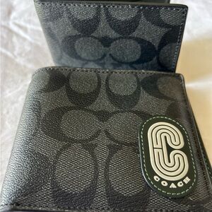 Coach Men’s Black Bifold Wallet Signature Card Holder with Logo Patch